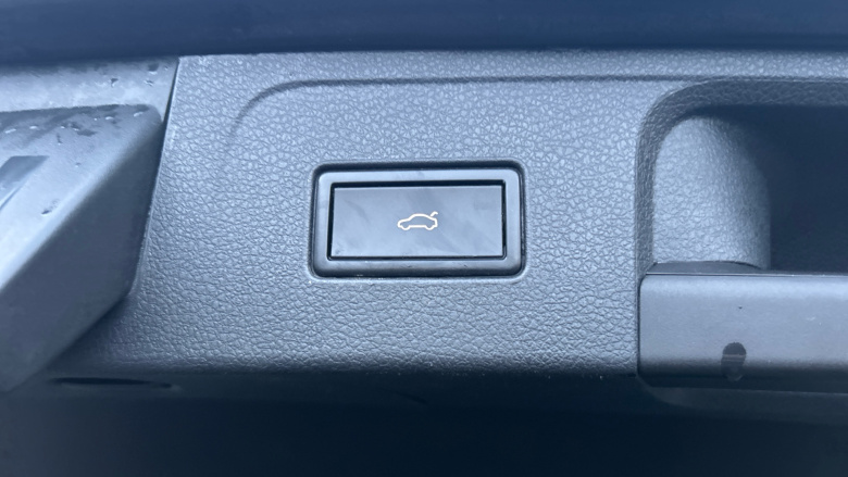 Volkswagen Passat 2.0 TDI R-Line 5dr DSG Diesel Estate